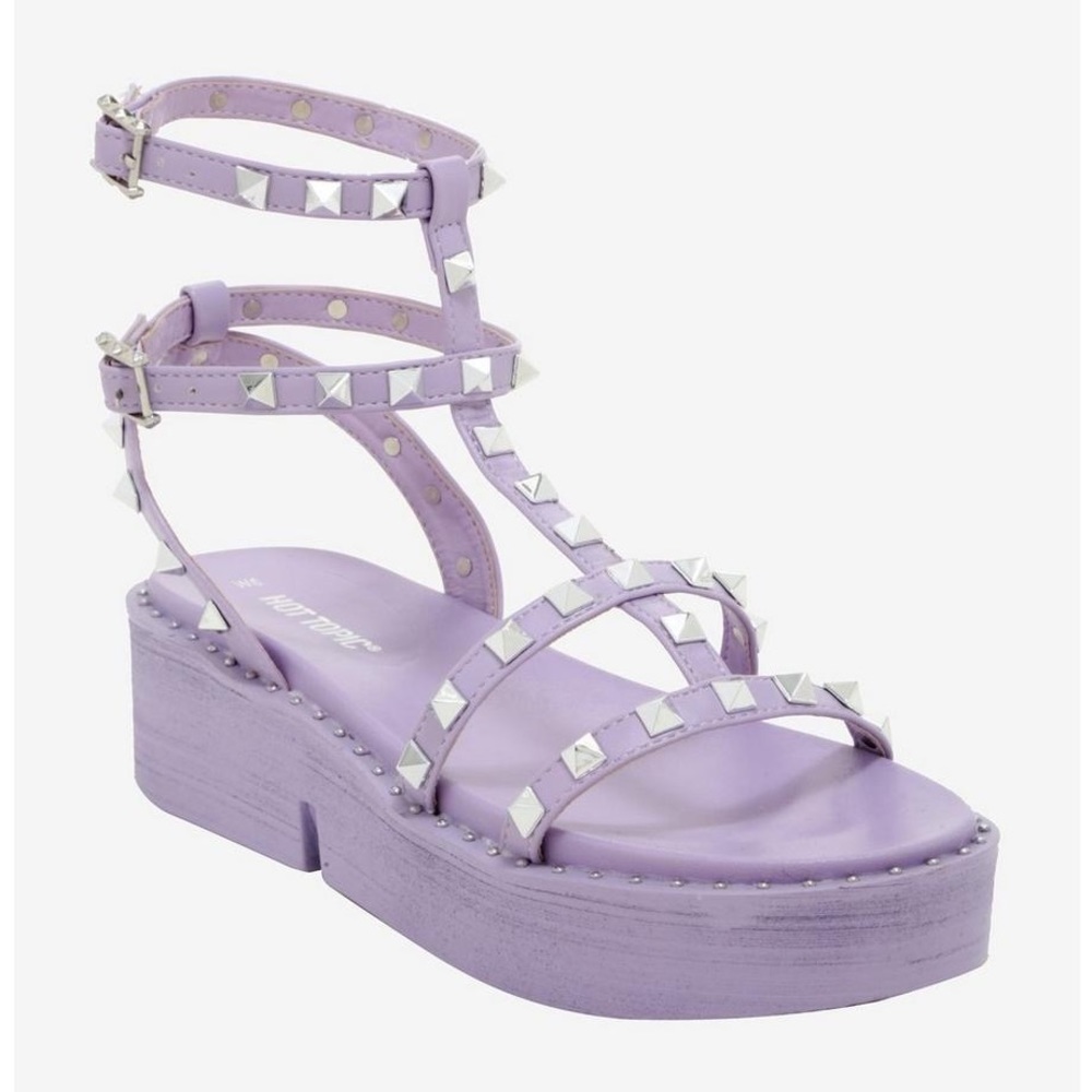 Lavender studded flatform sandals
